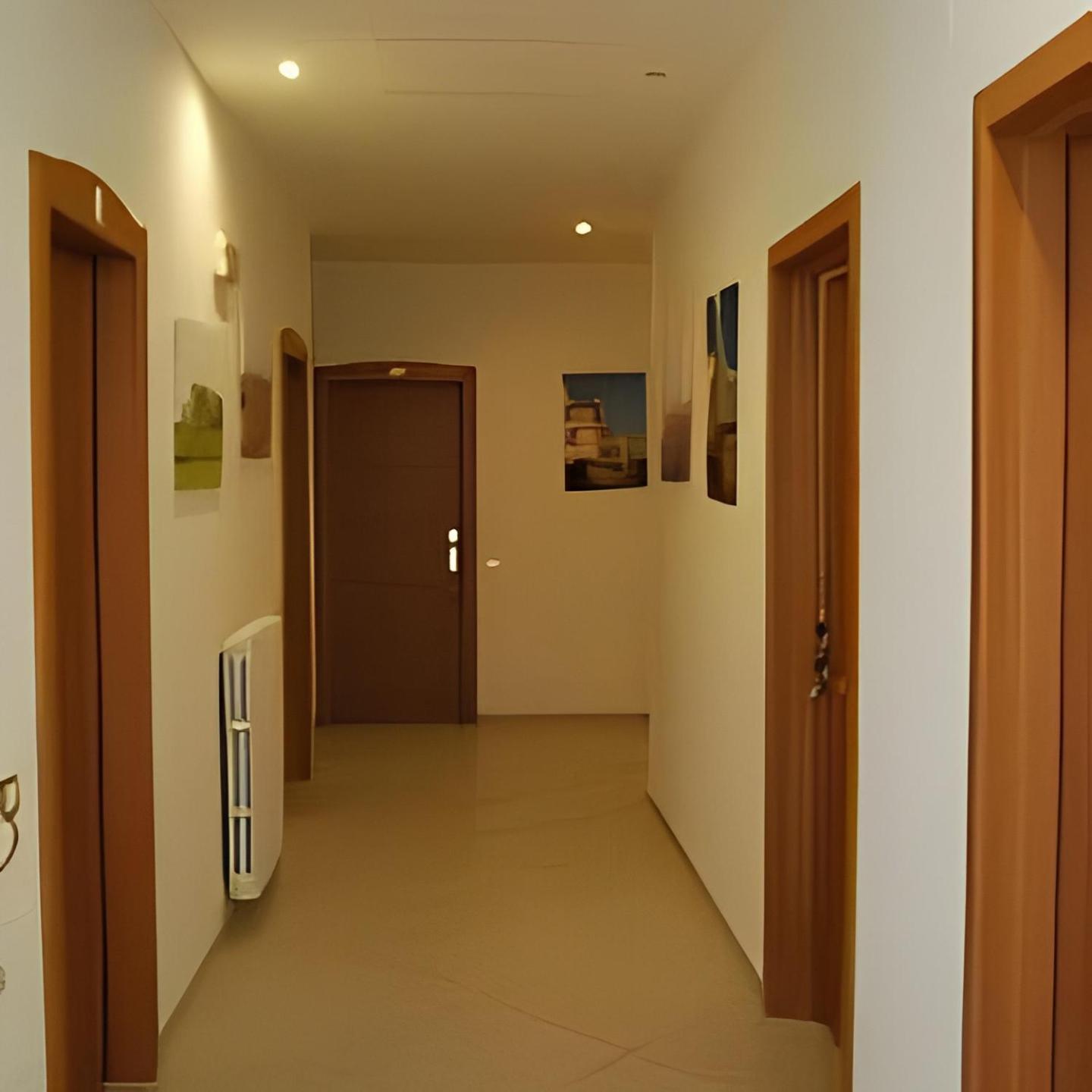 Eu Ropa Hotel Nereto Eksteriør billede